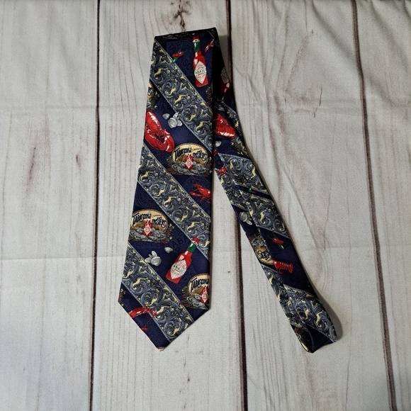 Tabasco Seafood Silk Tie - Picture 3 of 10